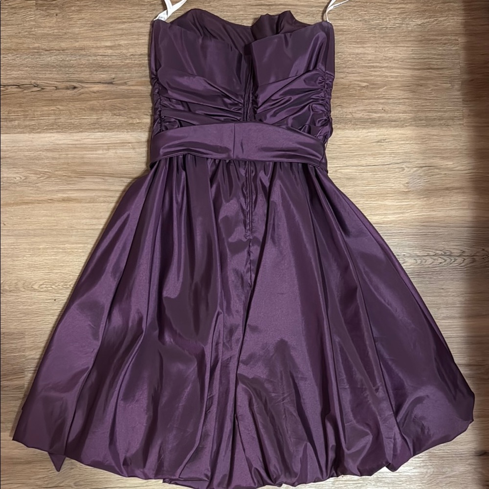 David's Bridal Strapless Flat Taffeta Bubble Hem Short Dress in Plum WORN ONCE - Picture 8 of 8